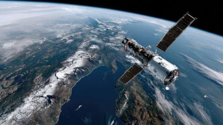 Un satellite nello spazio