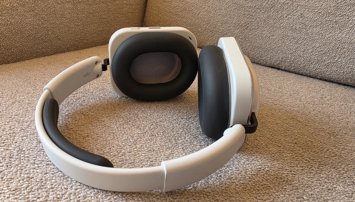 Nothng Headphone (a) viste di lato
