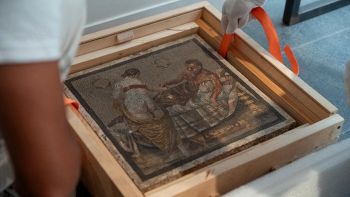 Mosaico riposto in una cassa