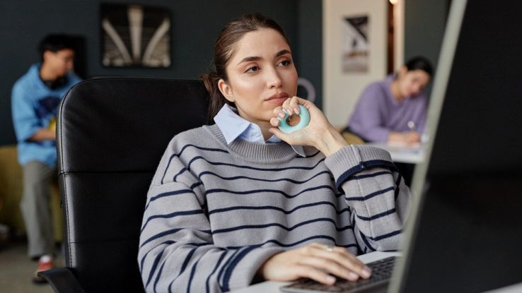 AI skill gap: perché usare l'Intelligenza Artificiale è un vantaggio nel mondo del lavoro (e non solo)