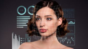 Strumenti per postproduzione sovrapposti a viso di ragazza AI