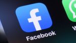 L'app Facebook in uno smartphone
