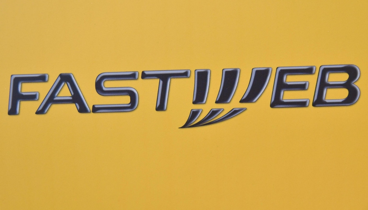https://wips.plug.it/cips/tecnologia/cms/2026/04/fastweb-aumento-tariffe.jpg
