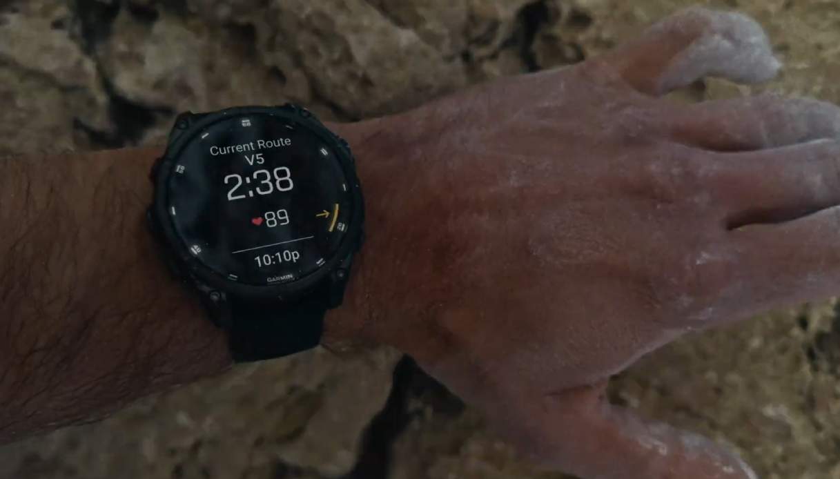 https://wips.plug.it/cips/tecnologia/cms/2026/04/garmin-fenix-8.jpg