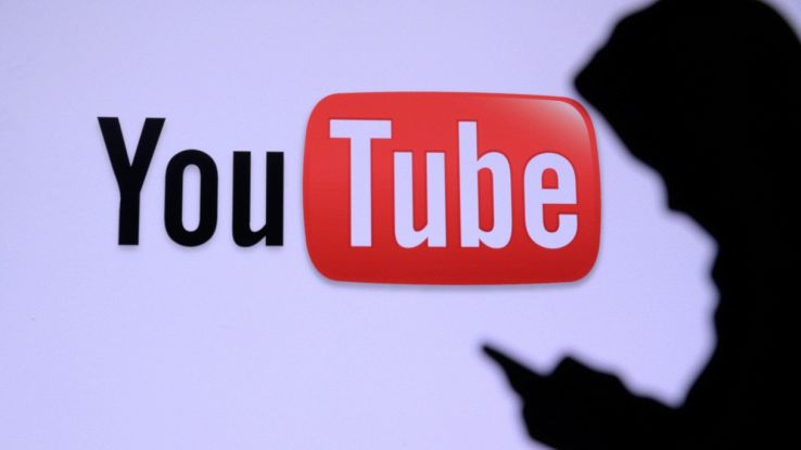 Logo di Youtube e ombra umana