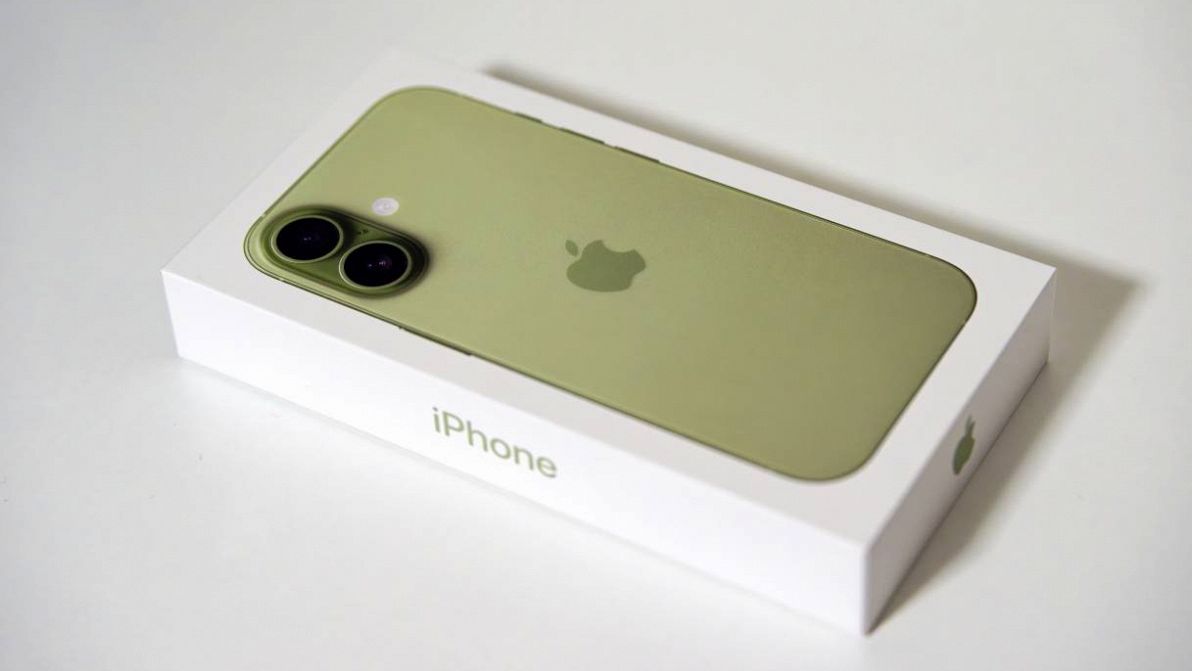 La confezione di iPhone 17