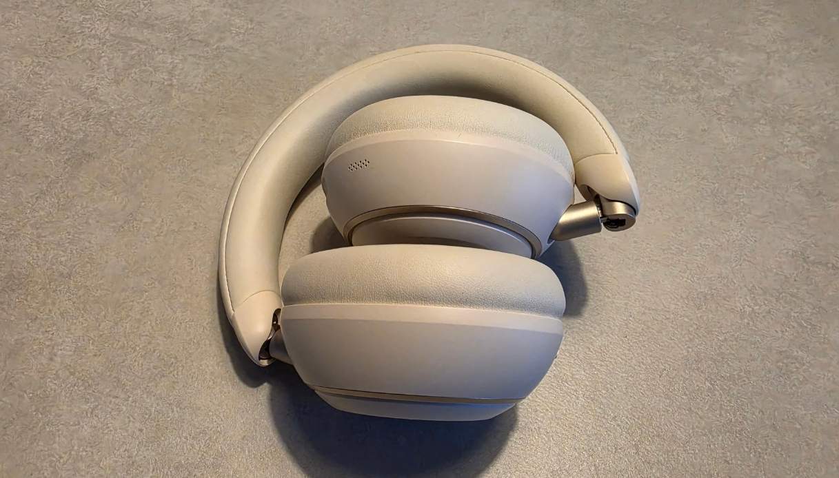 Soundcore Space 2 ripiegate per il trasporto