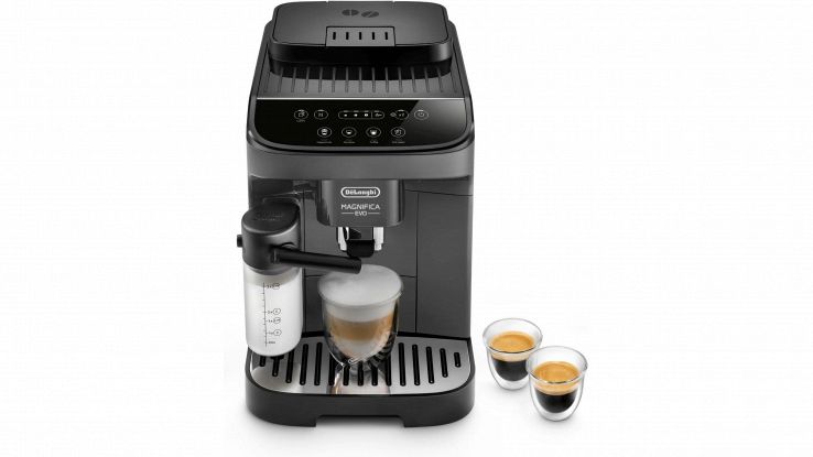Macchina da caffè De'Longhi Magnifica Evo nera su Amazon