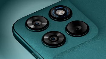 Motorola Moto G77