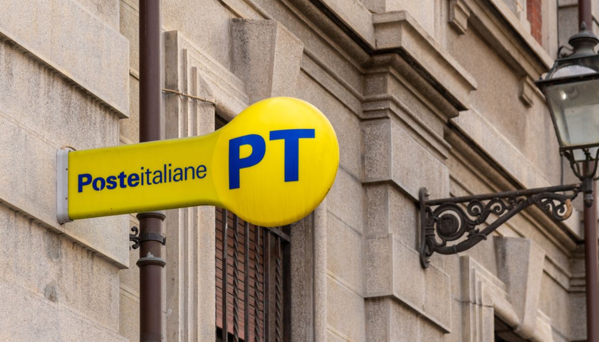 https://wips.plug.it/cips/tecnologia/cms/2026/04/poste-italiane-app.jpg