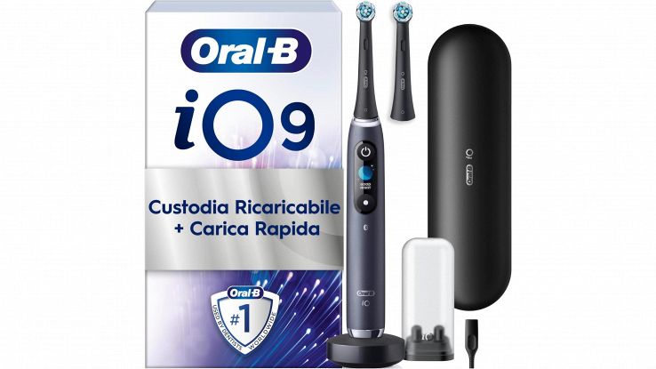 Spazzolino elettrico Oral-B iO 9 nero edizione limitata su Amazon