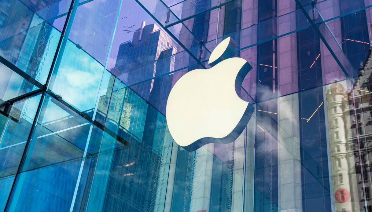 https://wips.plug.it/cips/tecnologia/cms/2026/05/apple.jpg