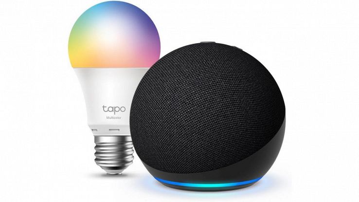 Echo Dot 5ª generazione antracite con lampadina LED smart Tapo L530EA