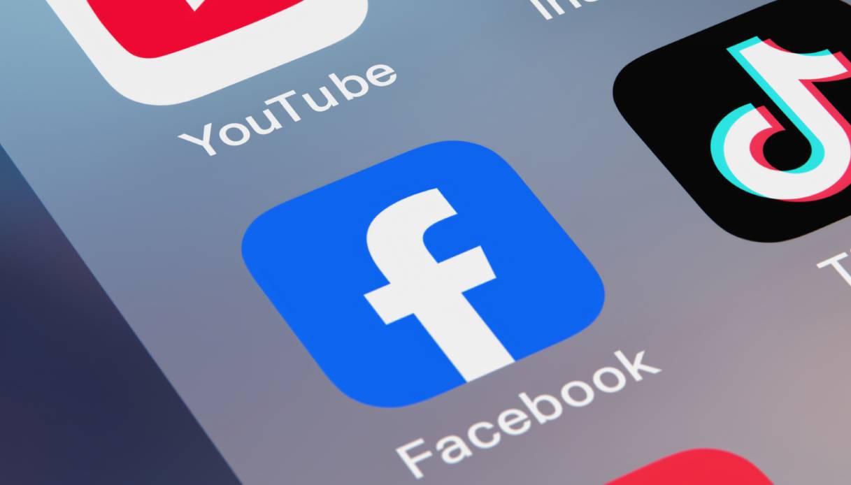 https://wips.plug.it/cips/tecnologia/cms/2026/05/facebook.jpg