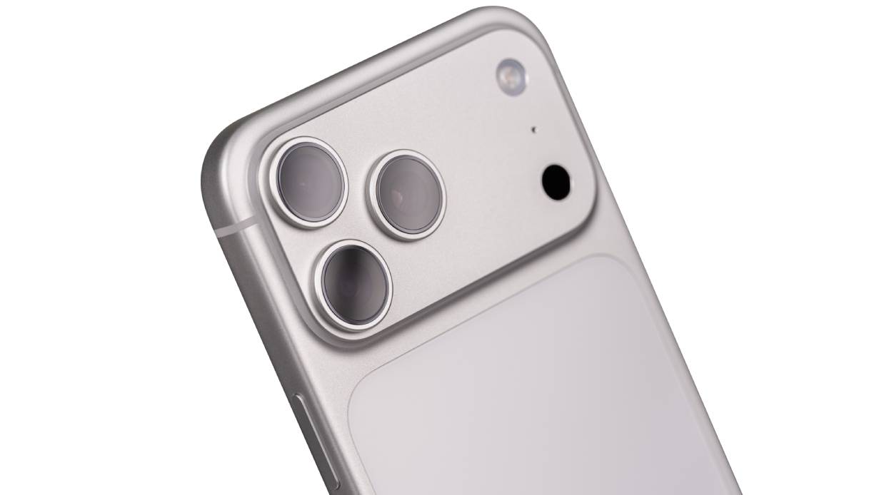 https://wips.plug.it/cips/tecnologia/cms/2026/05/iphone-2.jpg