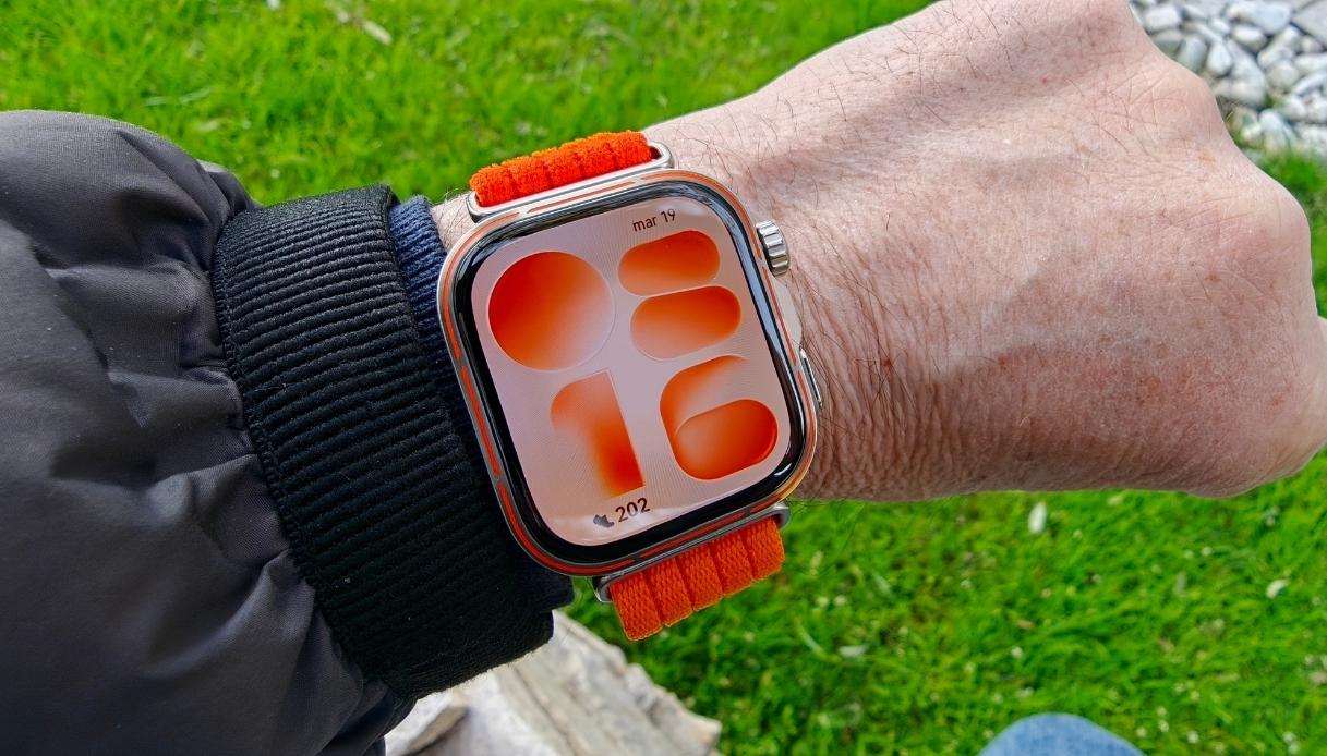 https://wips.plug.it/cips/tecnologia/cms/2026/05/libero-tecnologia-huawei-watch-fit-5-pro.jpg