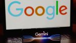 Schermi con logo Google e Gemini