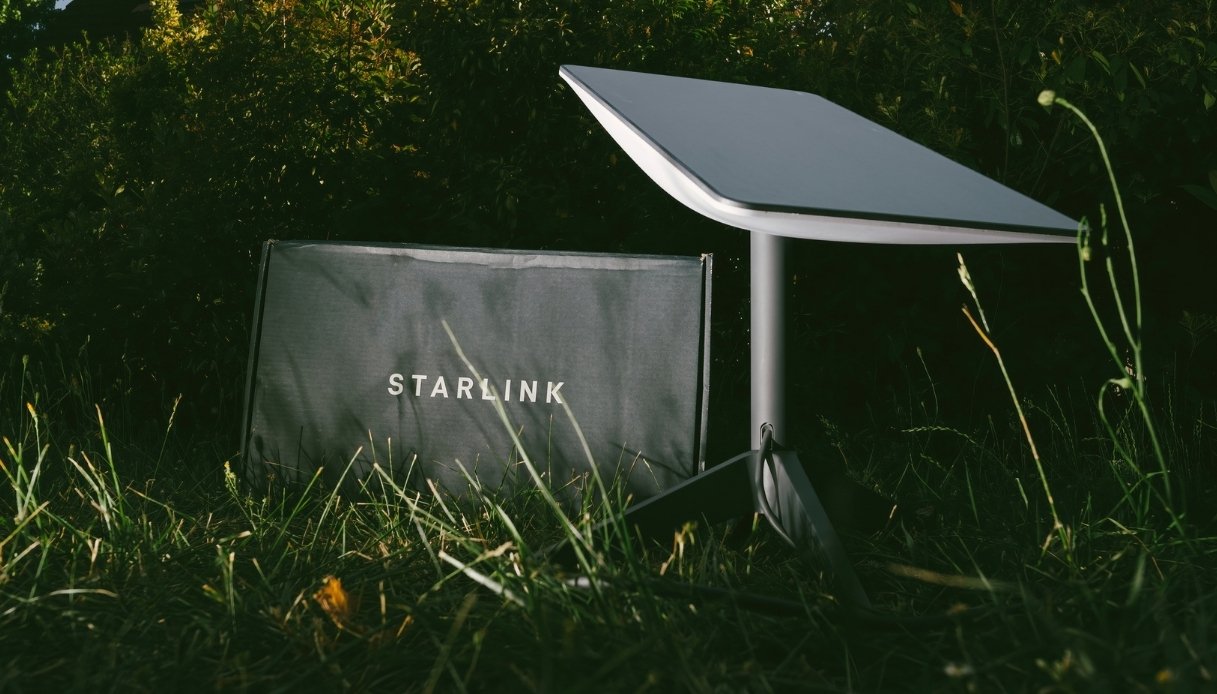 https://wips.plug.it/cips/tecnologia/cms/2026/05/starlink-aumento-prezzi-2026.jpg