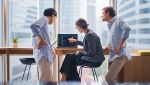 Tre persone al pc
