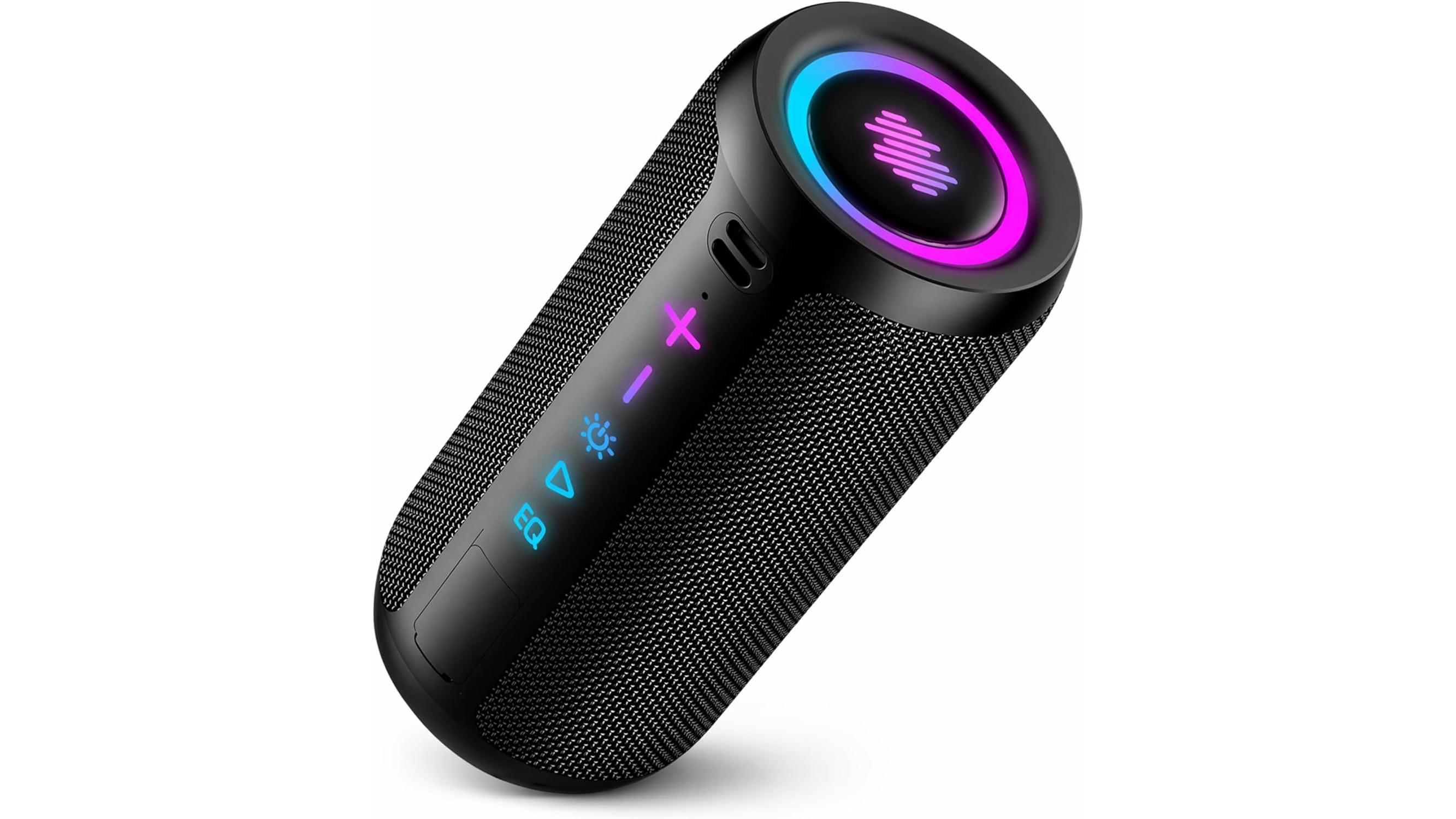 https://wips.plug.it/cips/tecnologia/cms/2026/05/timu-cassa-bluetooth-portatile-nera.jpg