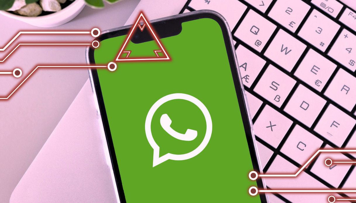 https://wips.plug.it/cips/tecnologia/cms/2026/05/whatsapp-allerta.jpg