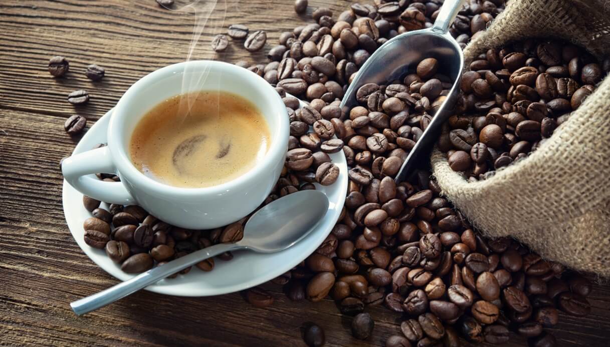 https://wips.plug.it/cips/tecnologia/cms/2026/06/caffe-espresso-1.jpg