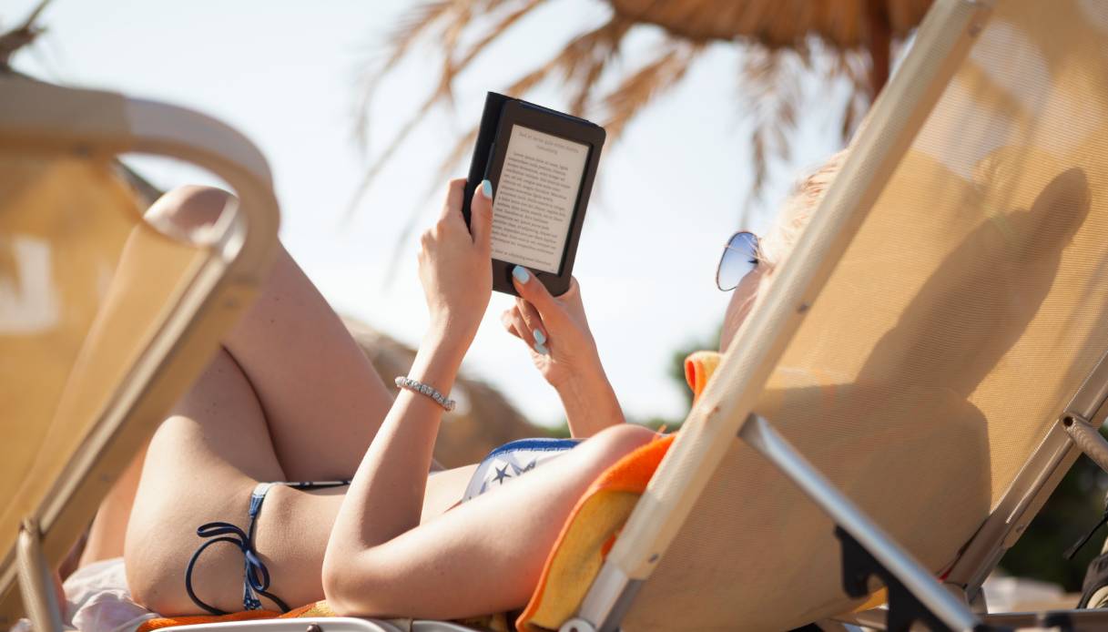 https://wips.plug.it/cips/tecnologia/cms/2026/06/ebook.jpg