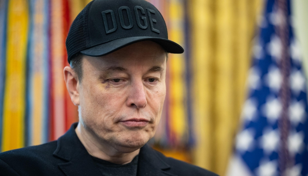 https://wips.plug.it/cips/tecnologia/cms/2026/06/elon-musk-sogno-trilionario-sfumato.jpg
