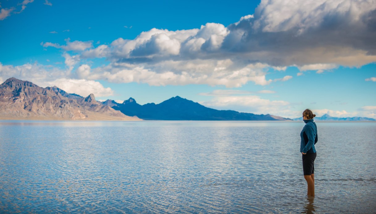 https://wips.plug.it/cips/tecnologia/cms/2026/06/gran-lago-salato-utah.jpg