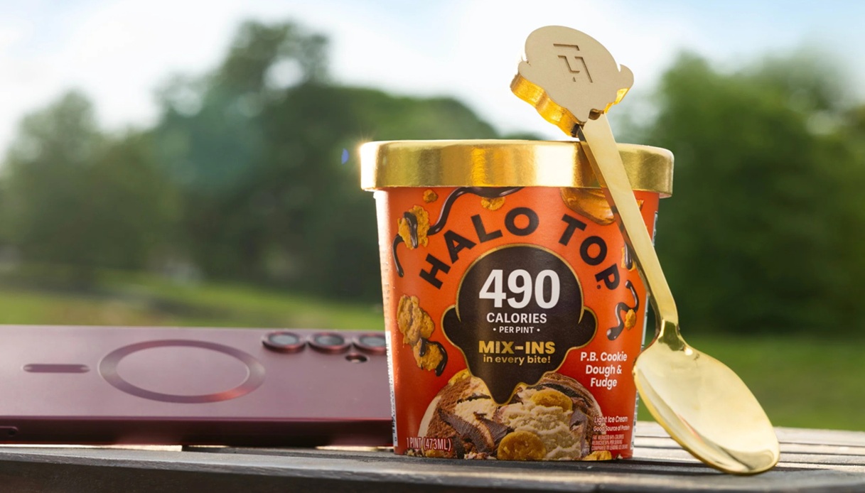 https://wips.plug.it/cips/tecnologia/cms/2026/06/halo-top-spoon.jpg