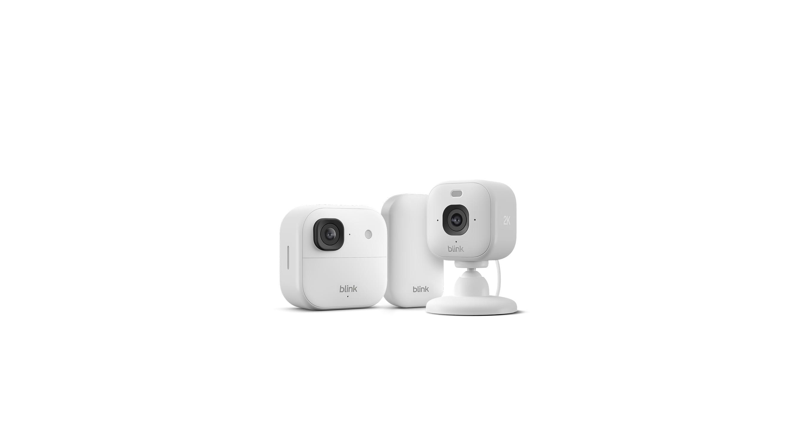https://wips.plug.it/cips/tecnologia/cms/2026/06/kit-blink-videocamera-esterna-2k-plus-mini-2k-plus-bianco.jpg