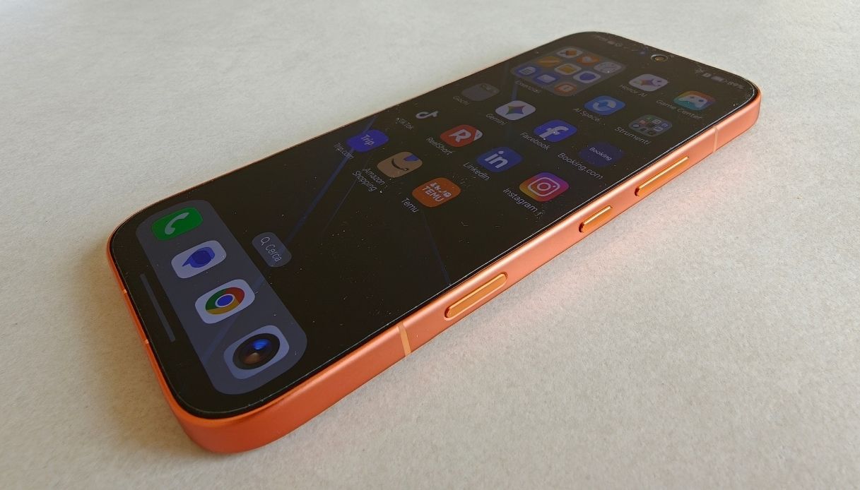 Honor 600 visto di lato