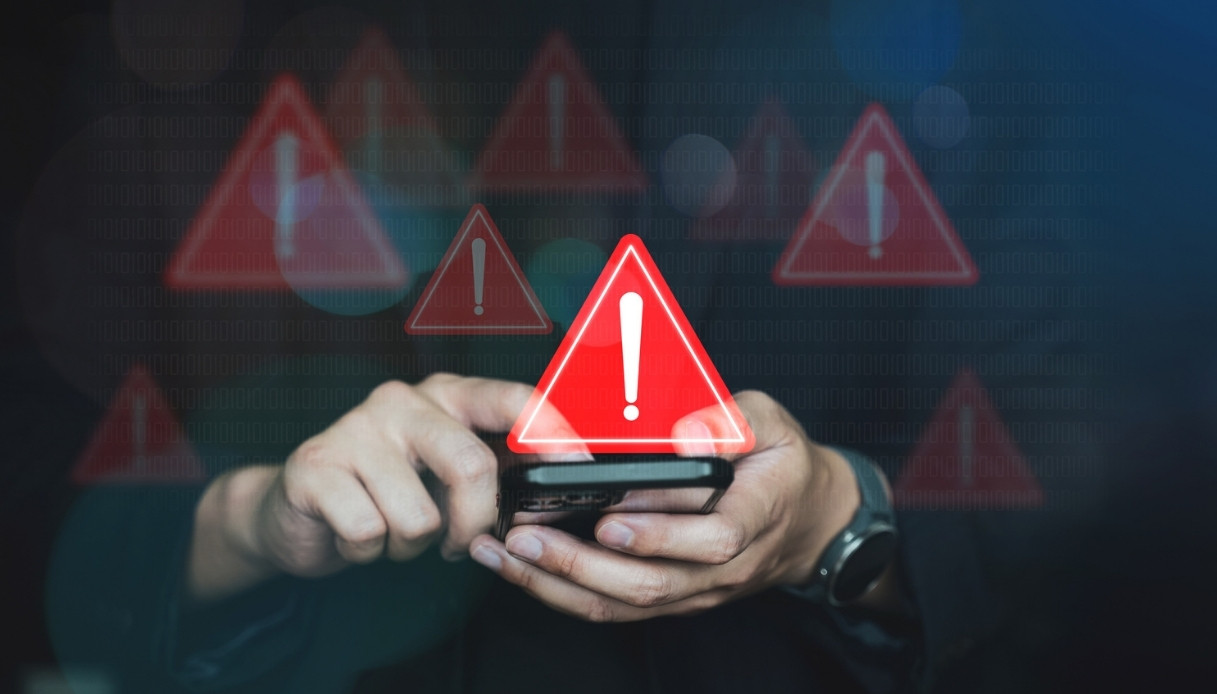 https://wips.plug.it/cips/tecnologia/cms/2026/06/rokarolla-trojan-android-svuota-conto-bancario.jpg