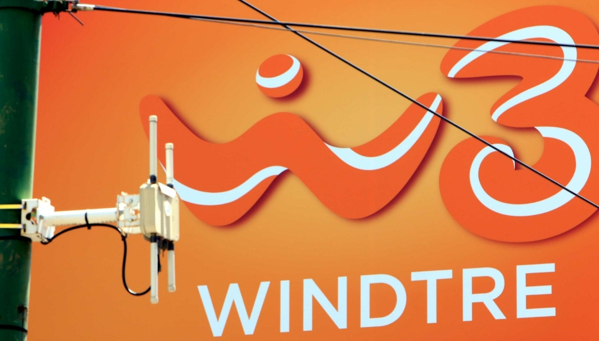 https://wips.plug.it/cips/tecnologia/cms/2026/06/windtre-aumento-tariffe.jpg