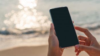 Caldo estremo, telefono spento