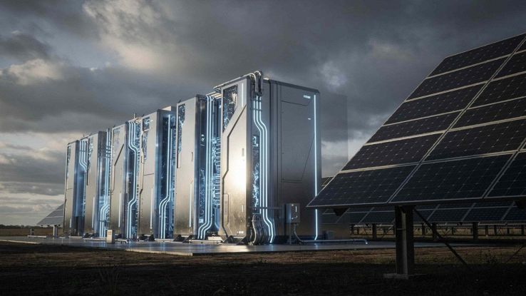 Costruzione data center vicina a pannelli fotovoltaici
