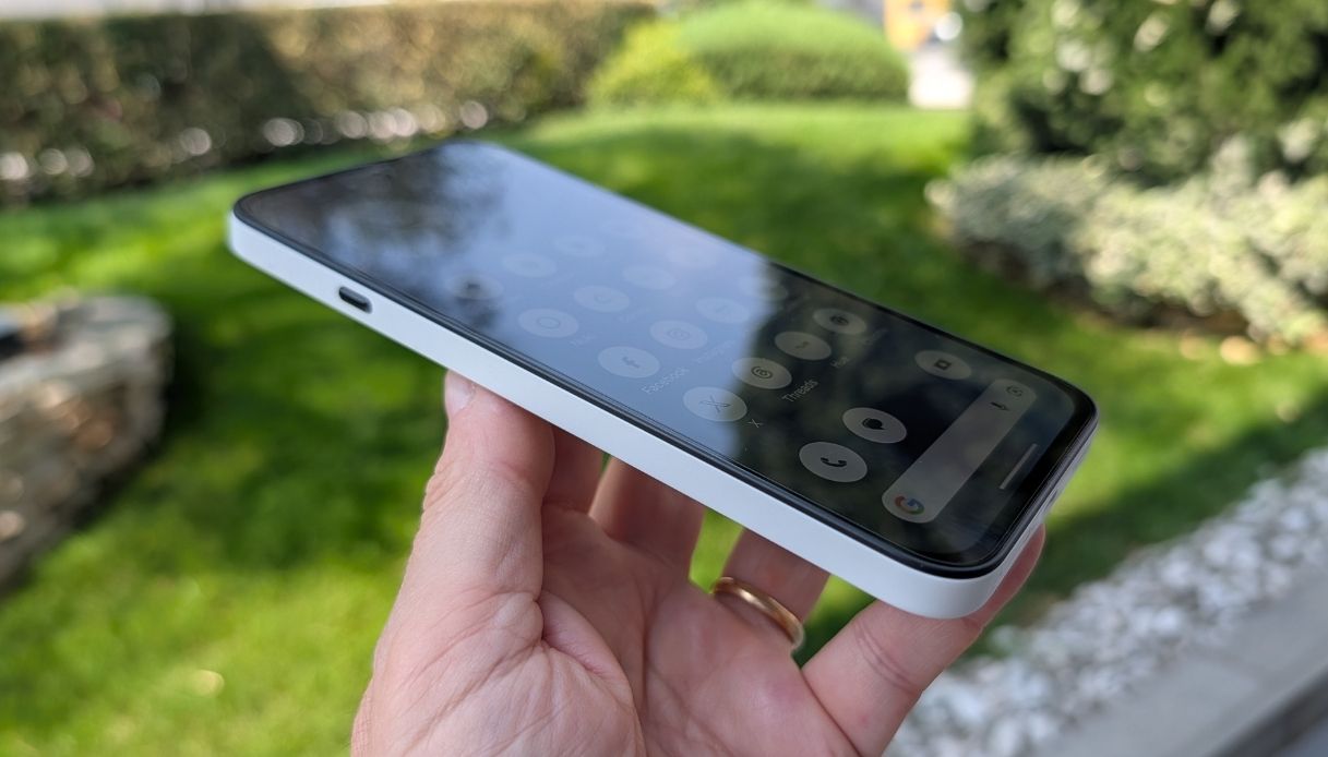 Nothing Phone (4b)