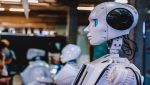 Un robot IA diventa barbiere in Cina