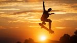 Altro che Ritorno al Futuro, lo skateboard volante esiste (e viene dalla Cina)
