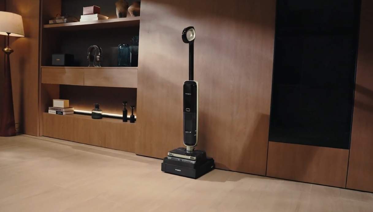https://wips.plug.it/cips/tecnologia/cms/2026/08/tineco-floor-master-s7.jpg