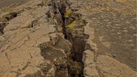 Crepa nella superficie terrestre