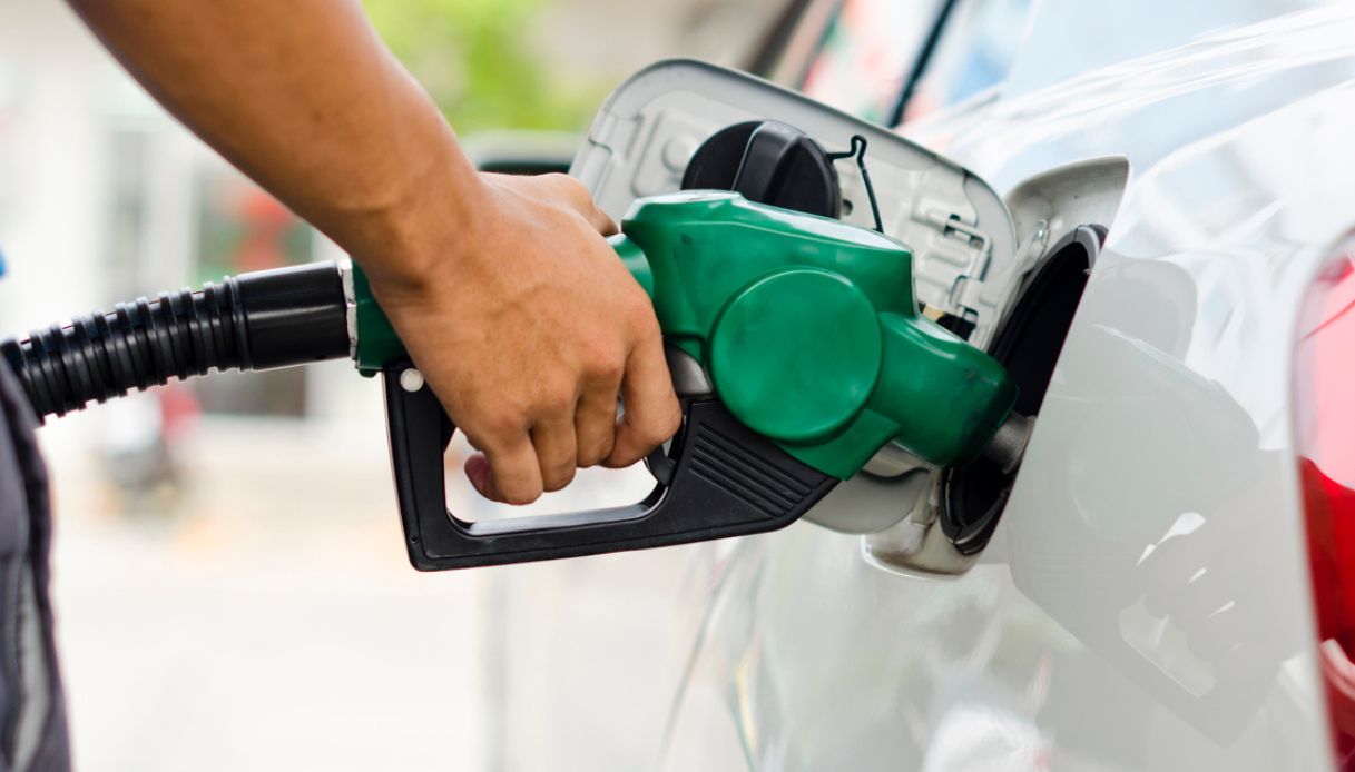 https://wips.plug.it/cips/tecnologia/cms/2026/09/prezzi-carburanti.jpg