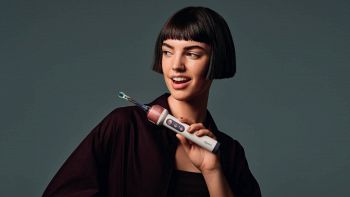 Lo spazzolino Dyson CameraJet