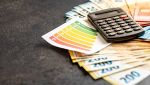 Bollette luce e gas: quanto spenderemo nell'inverno 2026 secondo le IA