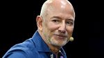 Jeff Bezos, IA e lavoro