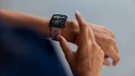 Uno smartwatch utilizzato per monitorare il battito