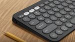 La tastiera Logitech Pebble Keys 2 K380s