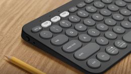 La tastiera Logitech Pebble Keys 2 K380s