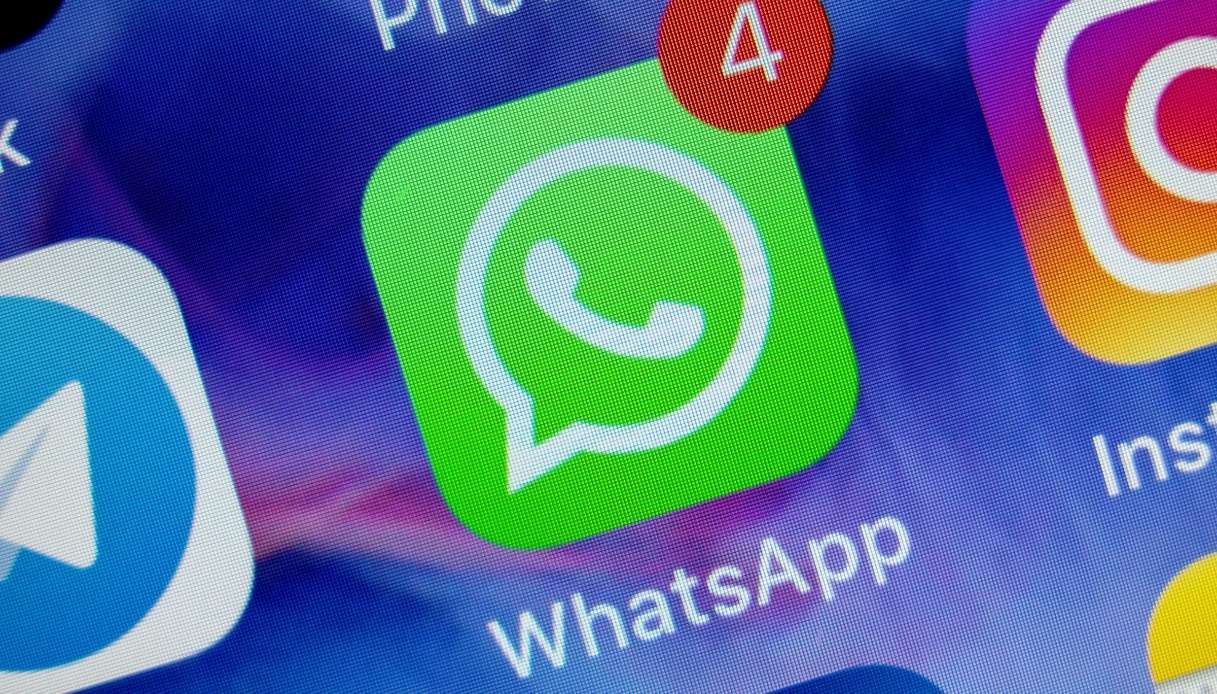 https://wips.plug.it/cips/tecnologia/cms/2026/10/whatsapp-parental-control.jpg