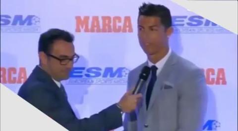 Cristiano Ronaldo Junior e il dito medio